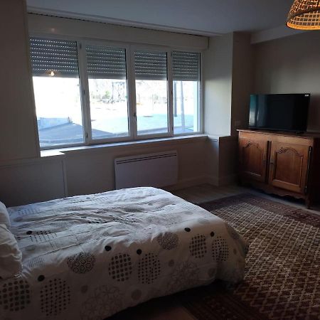 Tres Grand Studio Au Pied Du Plateau D'Angouleme. Экстерьер фото
