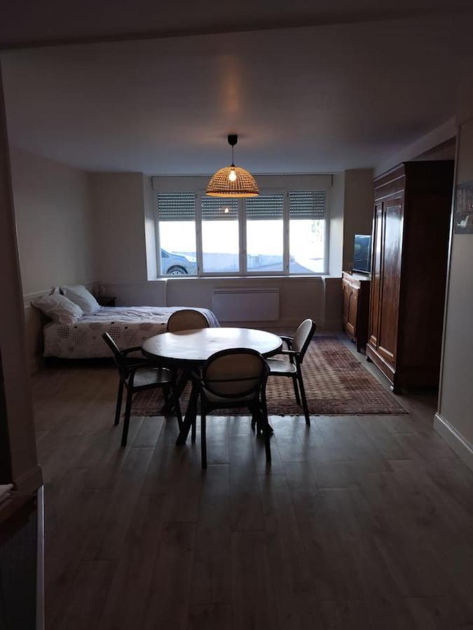 Tres Grand Studio Au Pied Du Plateau D'Angouleme. Экстерьер фото